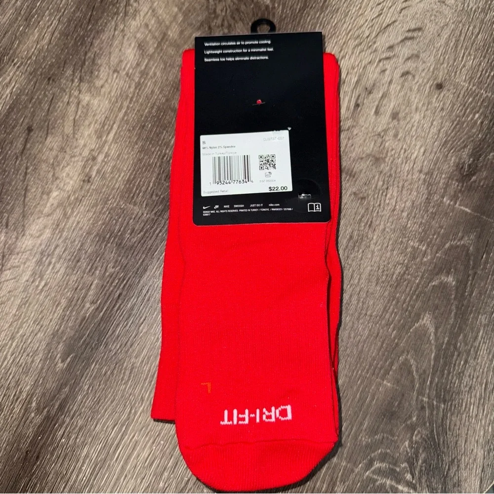 🆕 Nike Performance Dri-FIT Knee High Socks Red Cushioned 2-Pack 3Y-5Y WMN 4-6